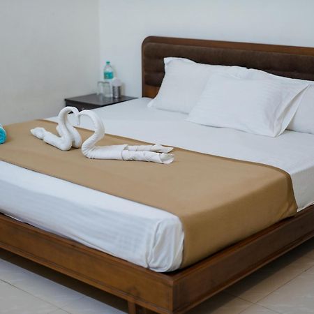 Athirappilly Ambady Resort Buitenkant foto